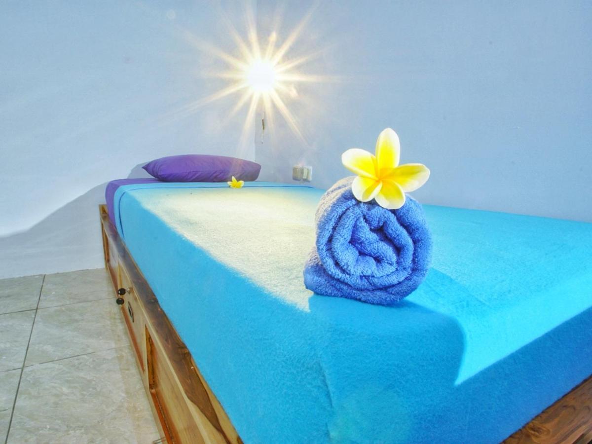 Sentul Hostel Kuta  エクステリア 写真