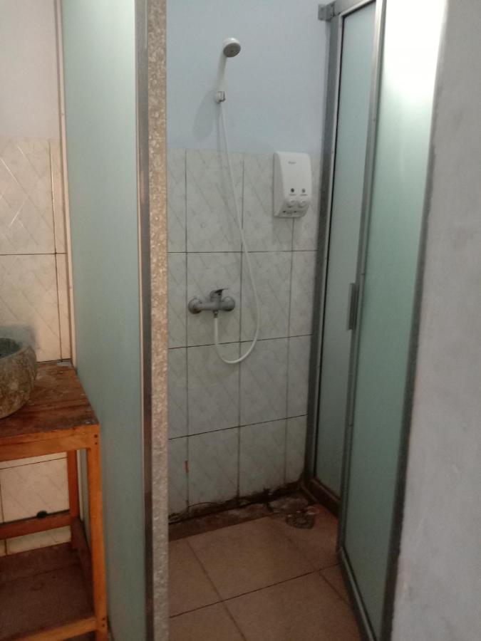 Sentul Hostel Kuta  エクステリア 写真